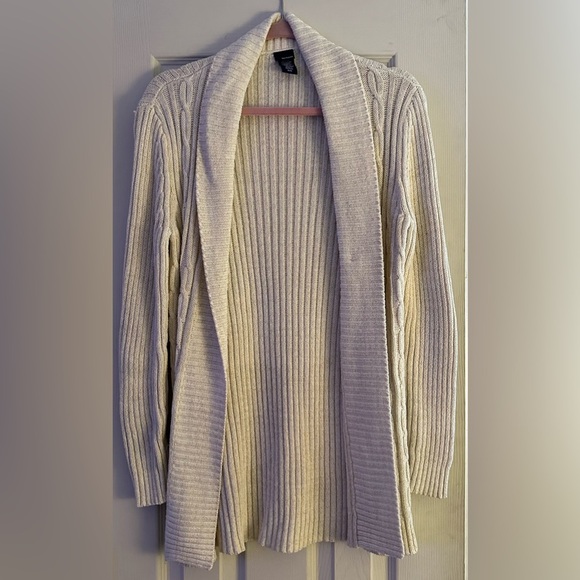 Basic editions Cardigan - Picture 1 of 5